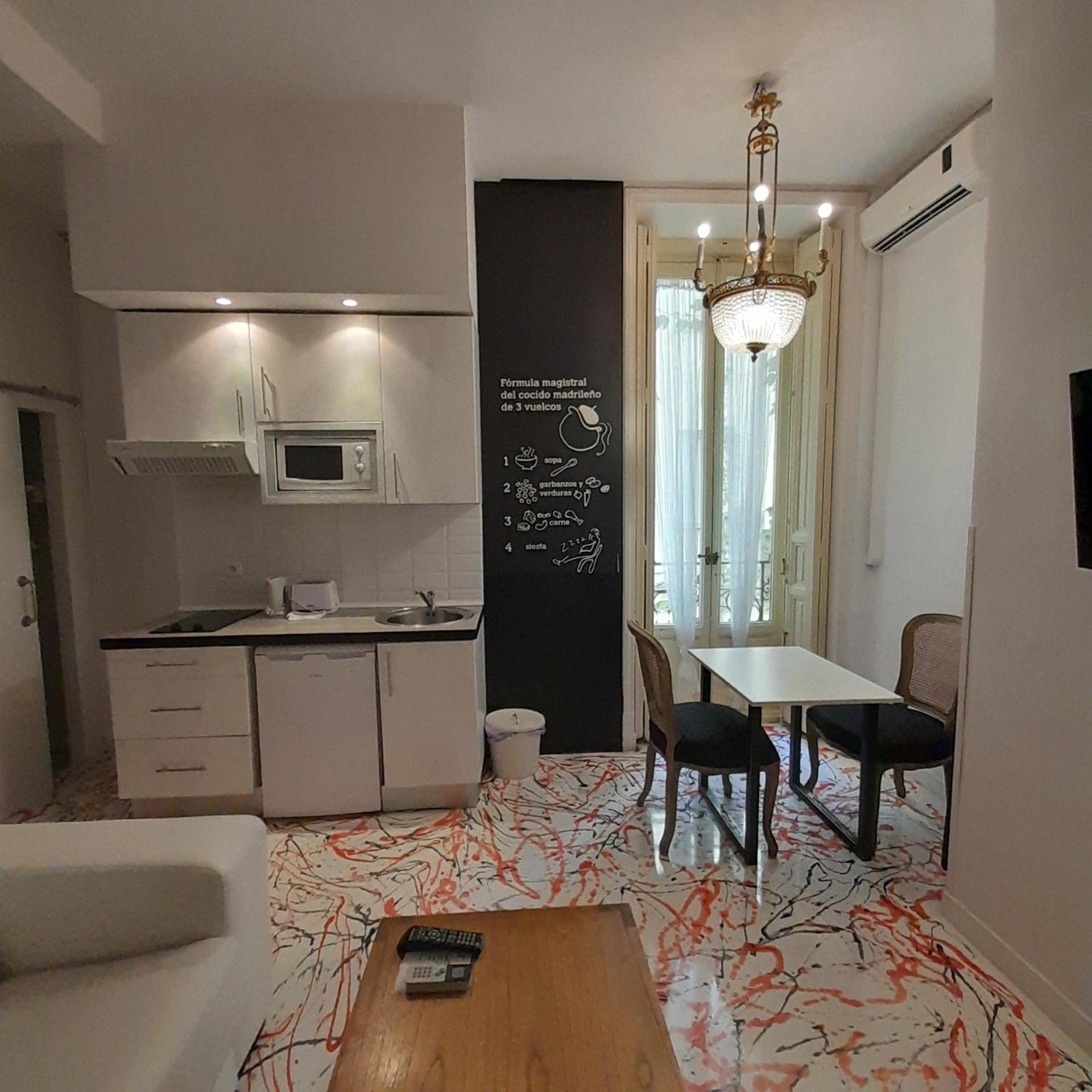 Apartamentos Matute 11 Мадрид Екстер'єр фото