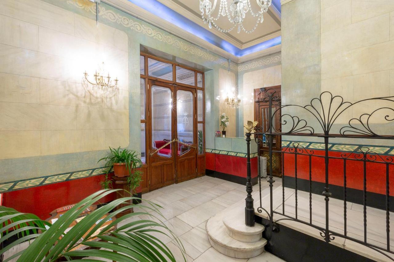 Apartamentos Matute 11 Мадрид Екстер'єр фото